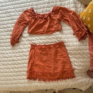 Fridge coral crop and matching skirt, never worn
